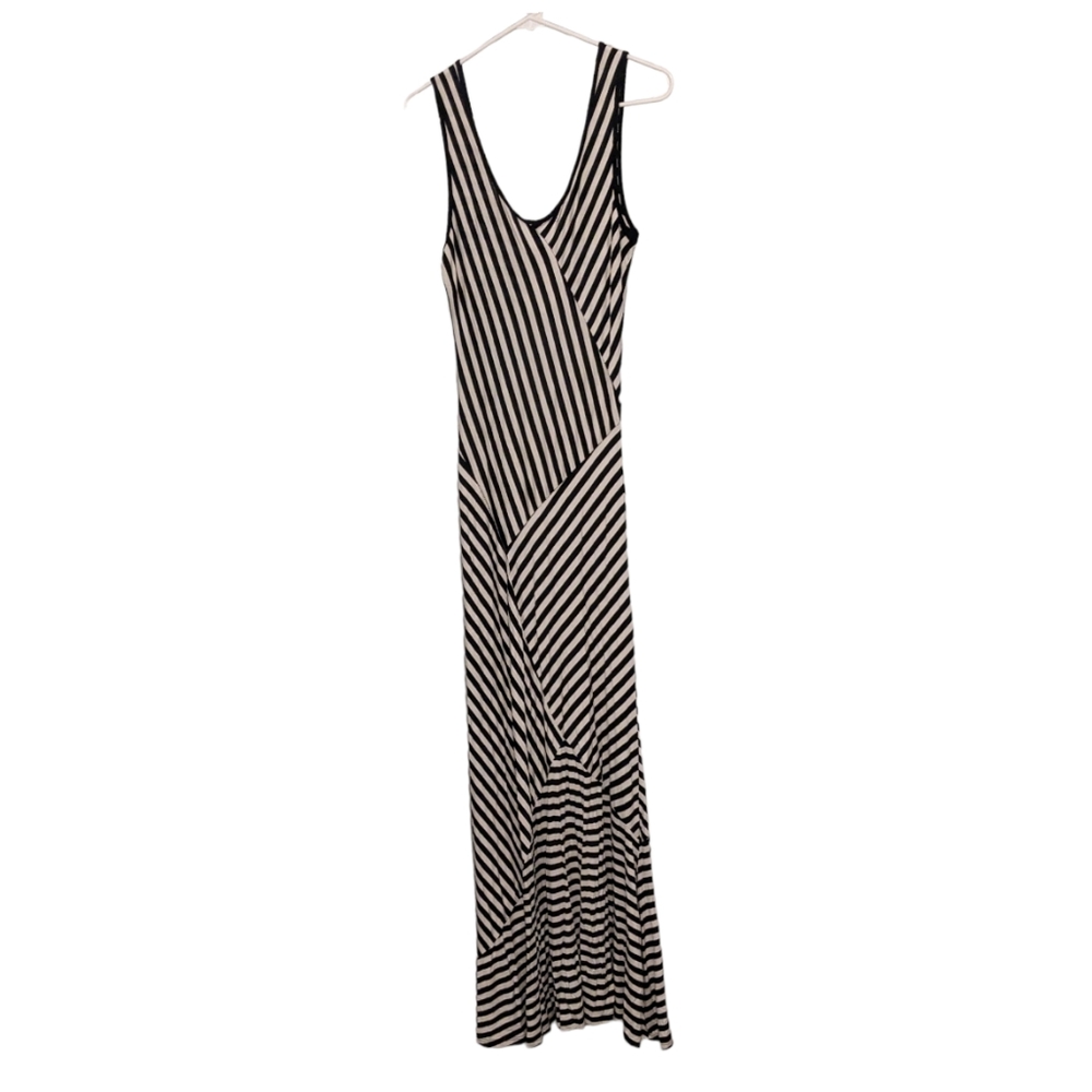🆕 Snap Black & White Striped Maxi Dress L